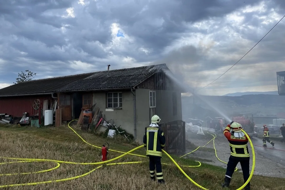 Middes FR - Brand in einem Schuppen 