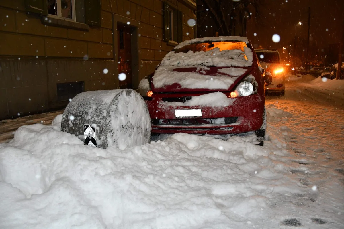 Chur GR - Betonelement bei Unfall sechs Meter verschoben!