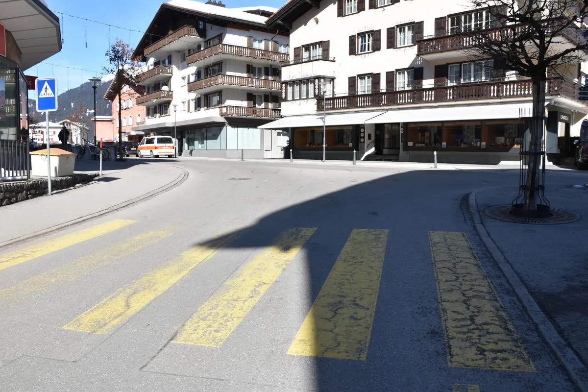 Klosters GR – Zwei Frauen auf Fussgängerstreifen angefahren