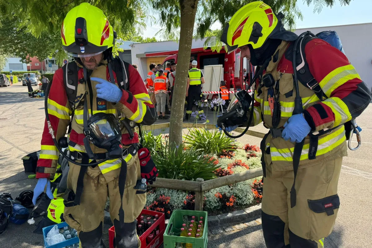 Baar ZG – Chlorgasaustritt im Schwimmbad – Feuerwehr im Einsatz 