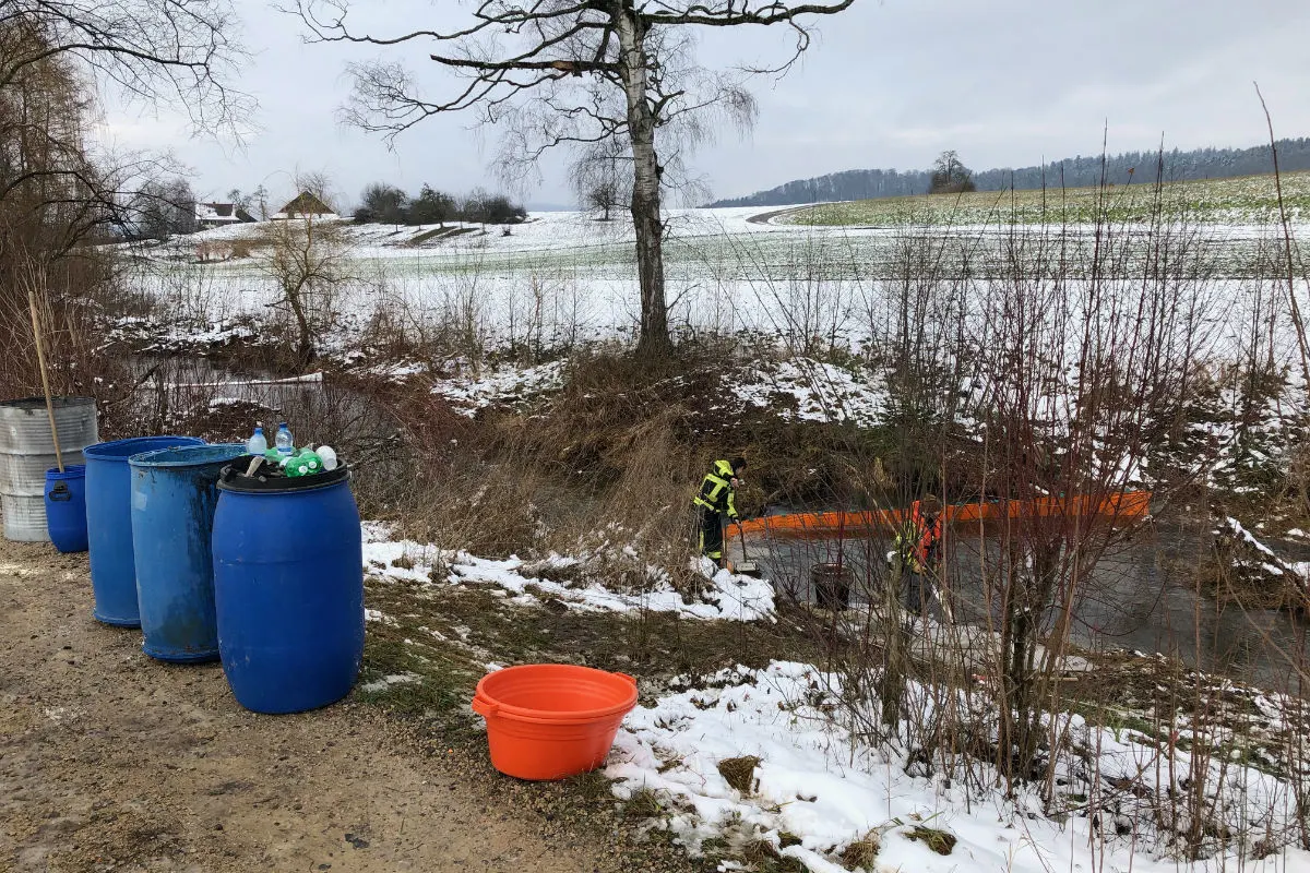 Dottikon AG - Grosse Mengen Heizöl in Bünz geflossen