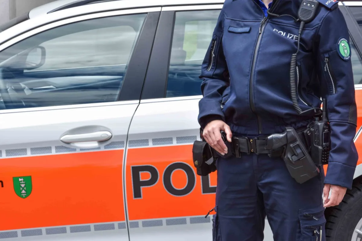 St.Gallen - Brutalo Szene am Busbahnhof - 22-Jährigem wird eine Gasflasche auf den Kopf geschlagen!