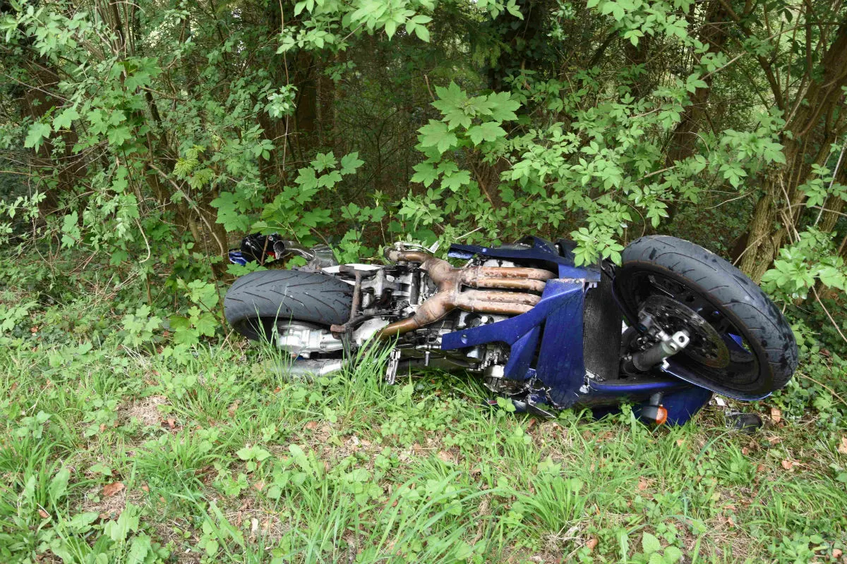 St. Margrethen SG - Crash zwischen Feuerwehrfahrzeug und Motorrad