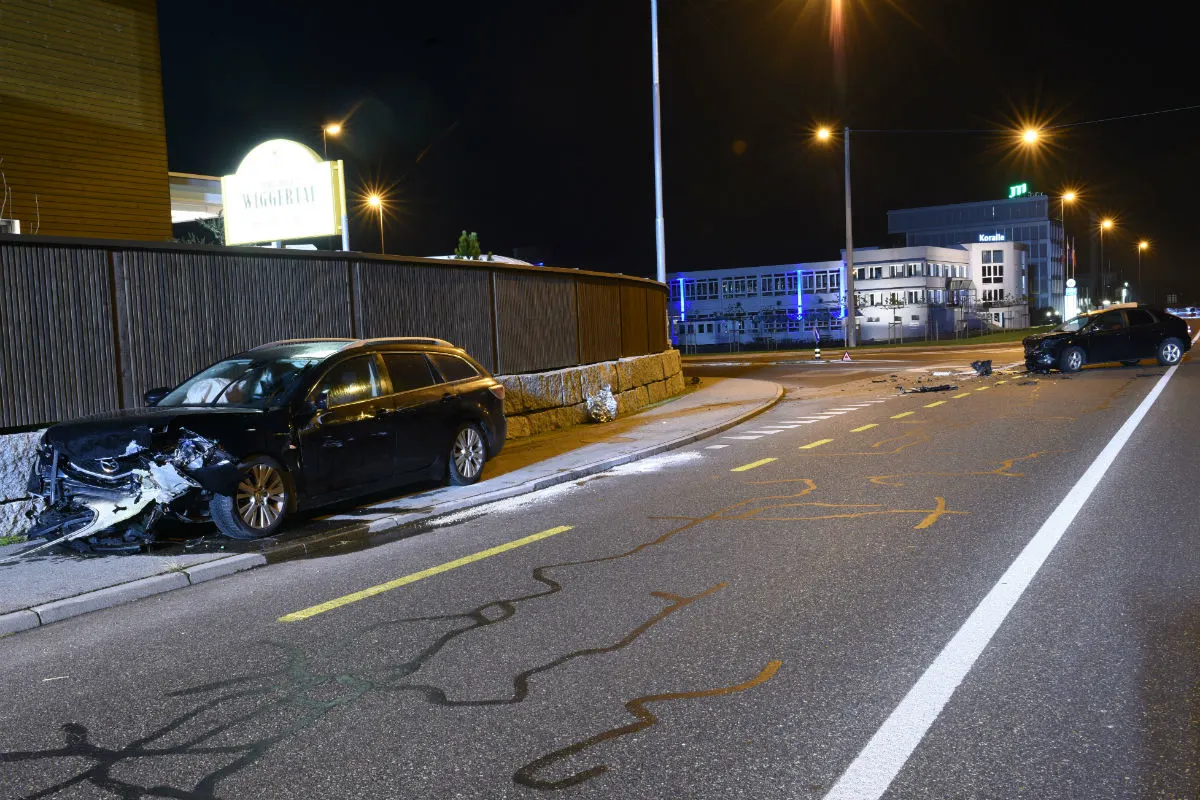 Dagmersellen LU - Zwei Verletzte bei Frontallkollision zwischen zwei Autos Dagmersellen
