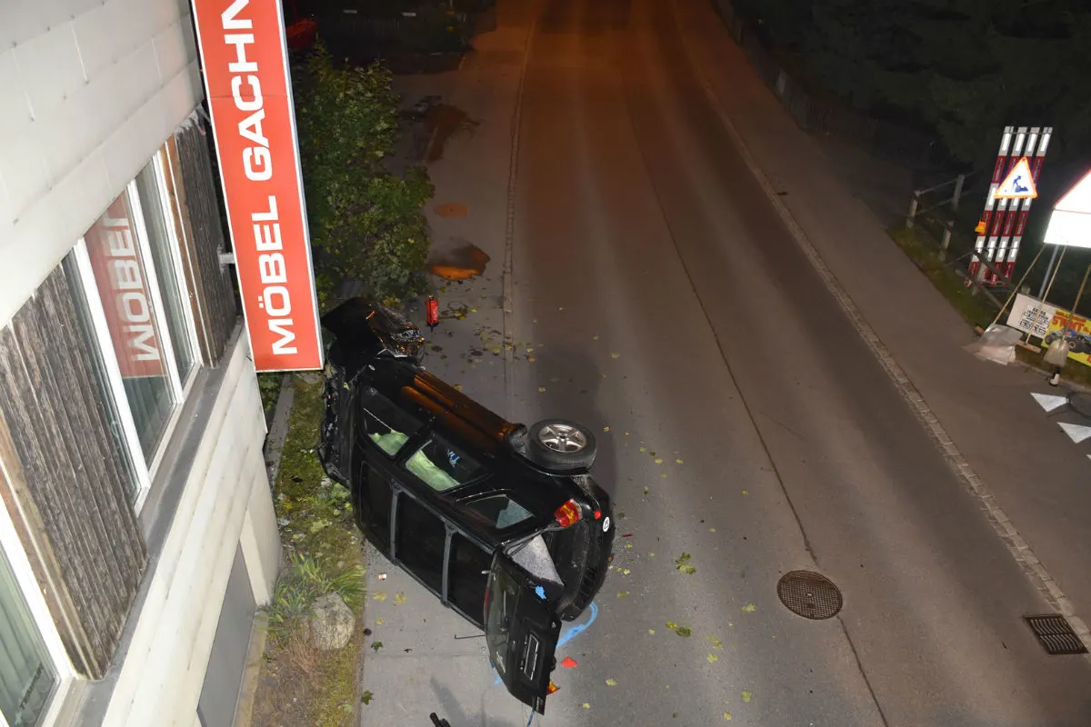 Davos Platz GR - Spektakulärer Selbstunfall