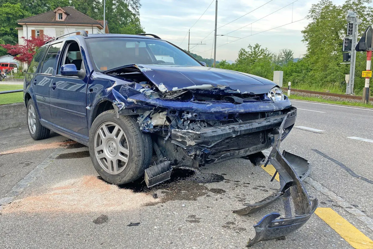 Kradolf TG – Betrunken am Steuer eingeschlafen und Unfall gebaut