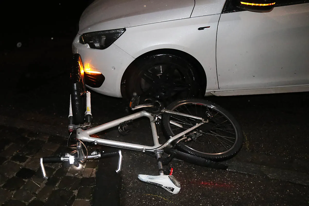 Unfall in Appenzell AI - Beim Linksabbiegen entgegenfahrenden Velofahrer übersehen
