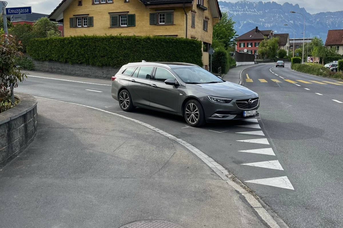 Buchs SG - Verkehrsunfall zwischen E-Bike und Auto