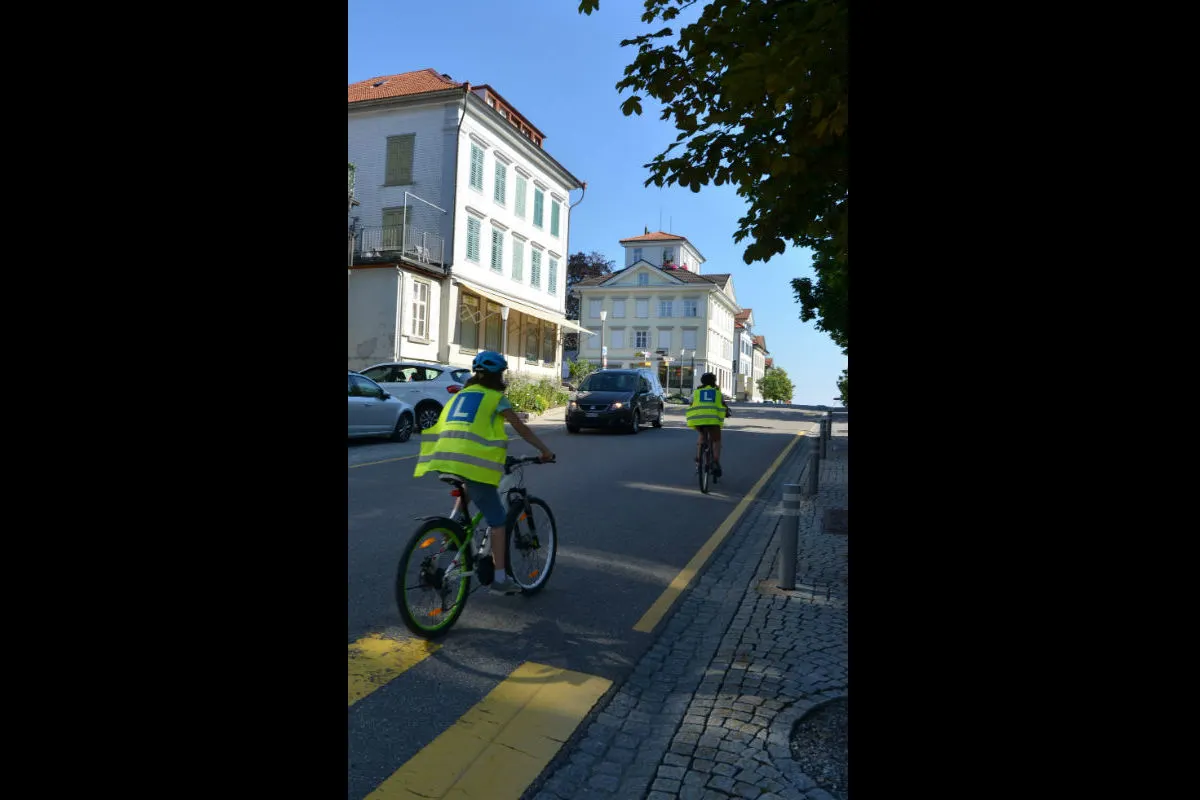 Heiden AR - Mehr als 100 Schüler legen Radfahrerprüfung ab