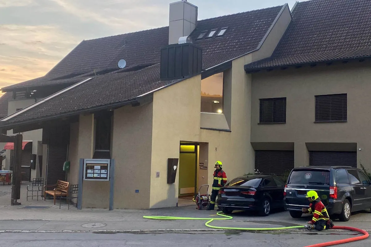 Menzingen ZG – Feuerwehreinsatz wegen Küchenbrand