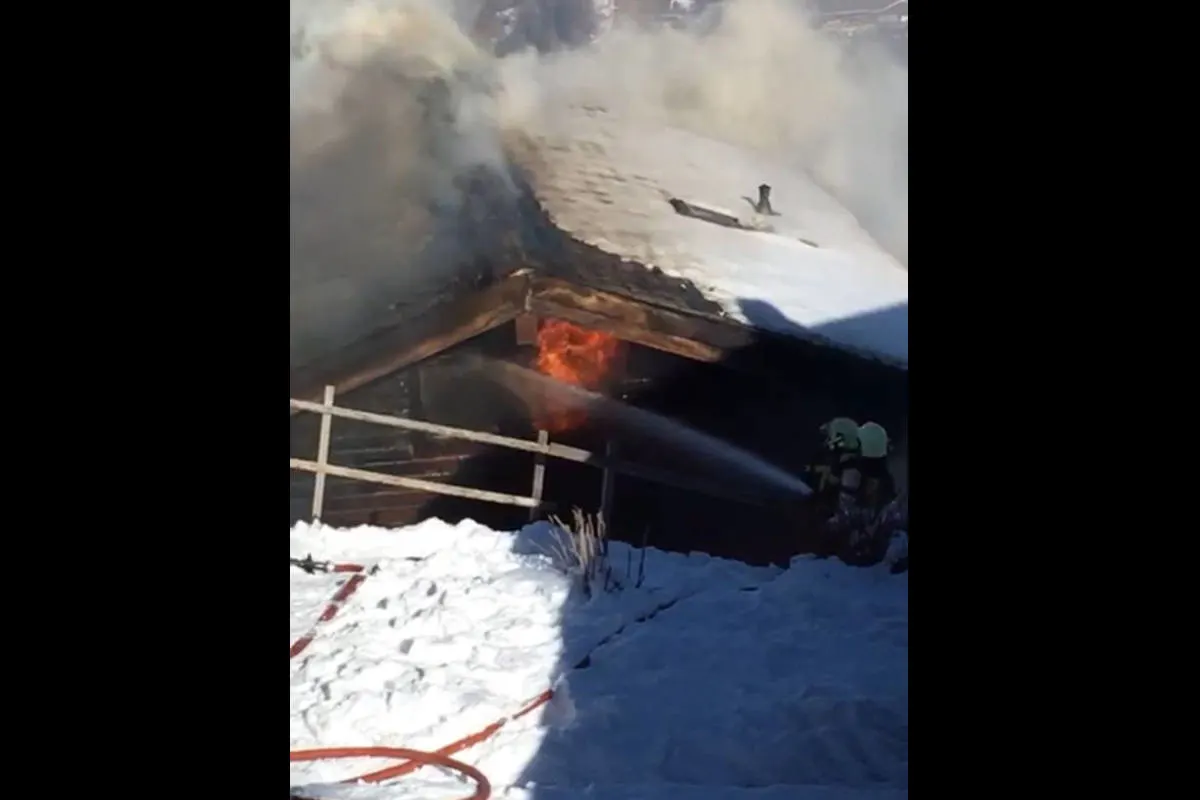 La Tzoumaz VS - Brand eines Chalets