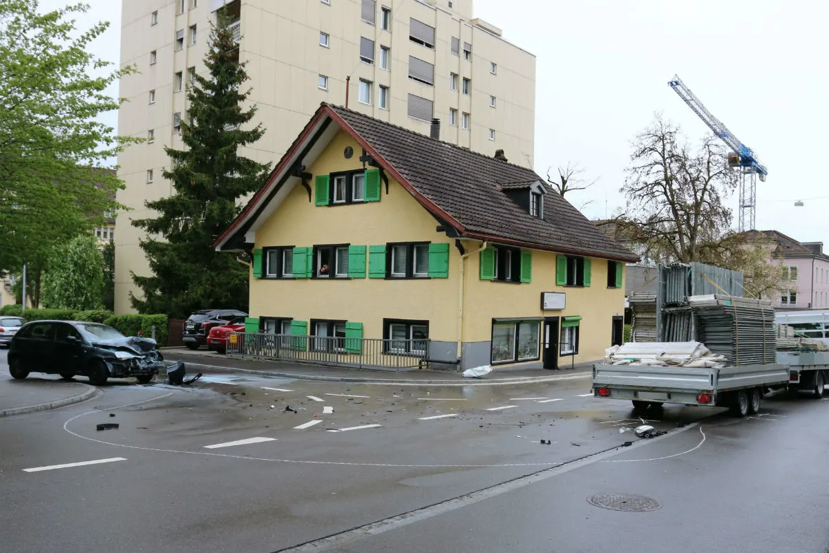 St.Gallen SG - Totalschaden nach Kollision