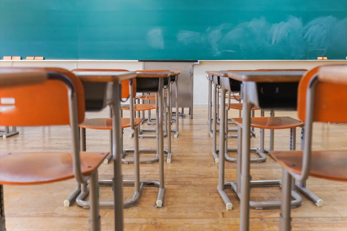 Nürnberg – Schüler wirft Stuhl aus Fenster