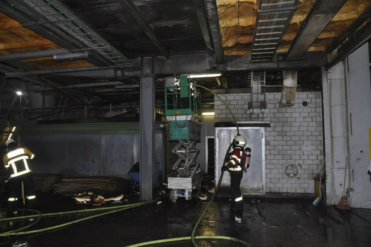 Cham ZG - Feuer bei der Pavatex