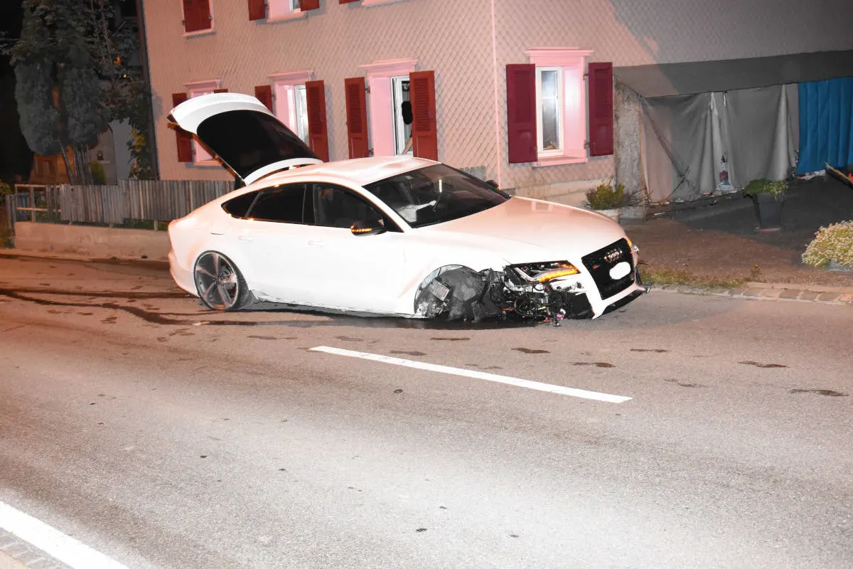 Gossau SG - Hoher Sachschaden bei Alkohol-Unfall mit Auto