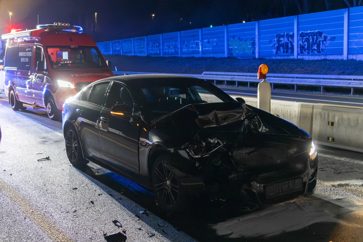 A46 Iserlohn – Unfall im Baustellenbereich mit Vollsperrung