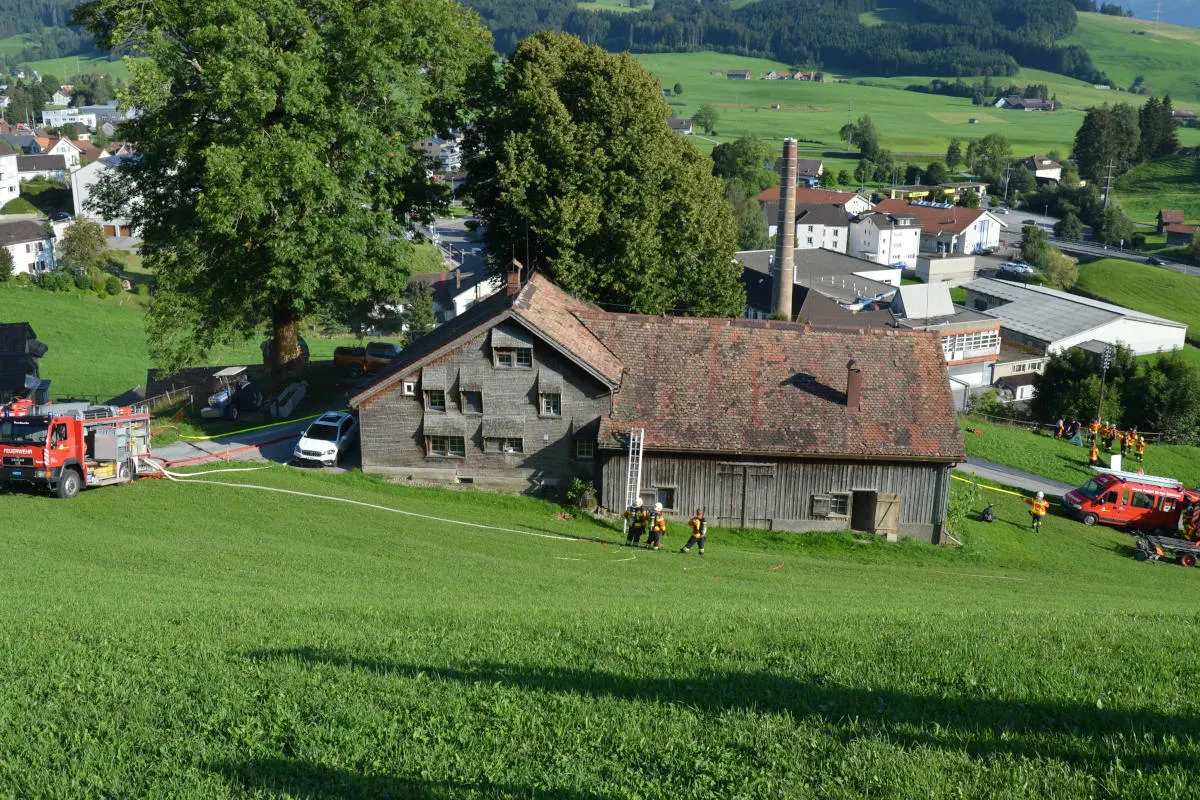 Brand in Gais AR – Scheune geht in Flammen auf