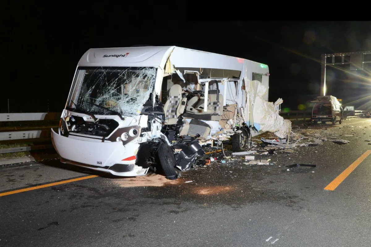 A2/Eptingen BL - Frontalcrash fordert drei Verletzte