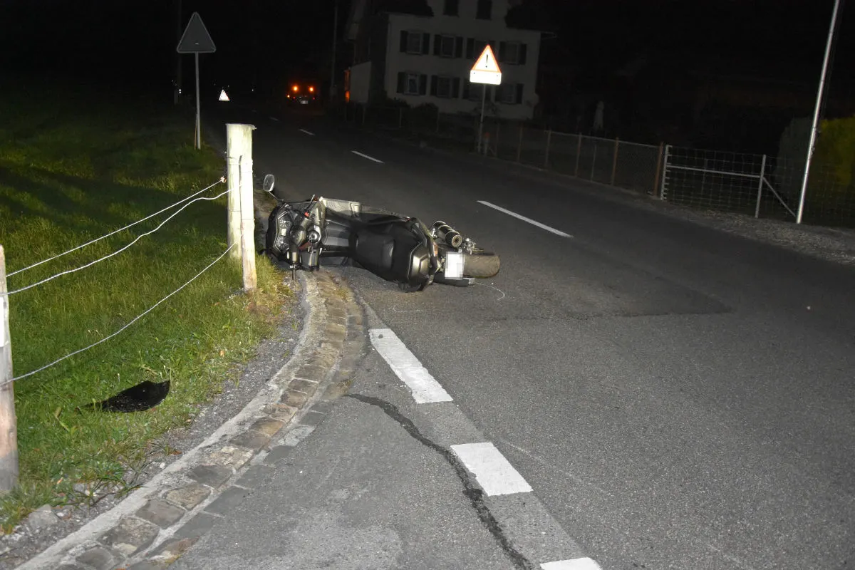 Niederbüren SG - Rollerfahrer schwer verletzt