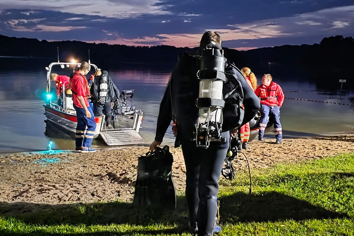 Mözen SH – Suche nach vermisste Person in See