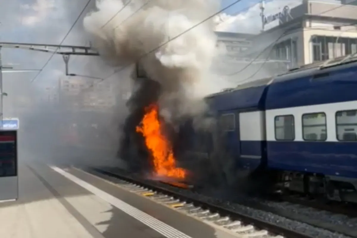 Feuerwehreinsatz in Altstetten ZH - Lokomotive am Bahnhof in Brand geraten