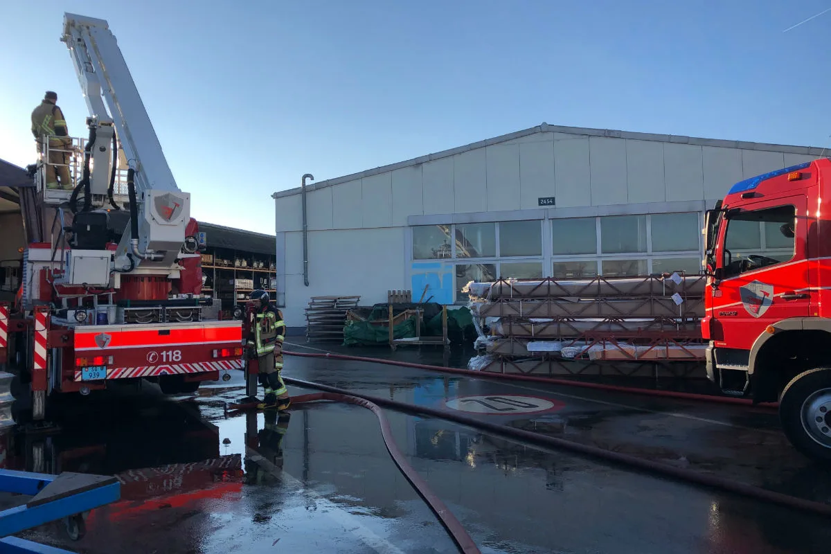 Altenrhein SG - Brand in Produktionshalle