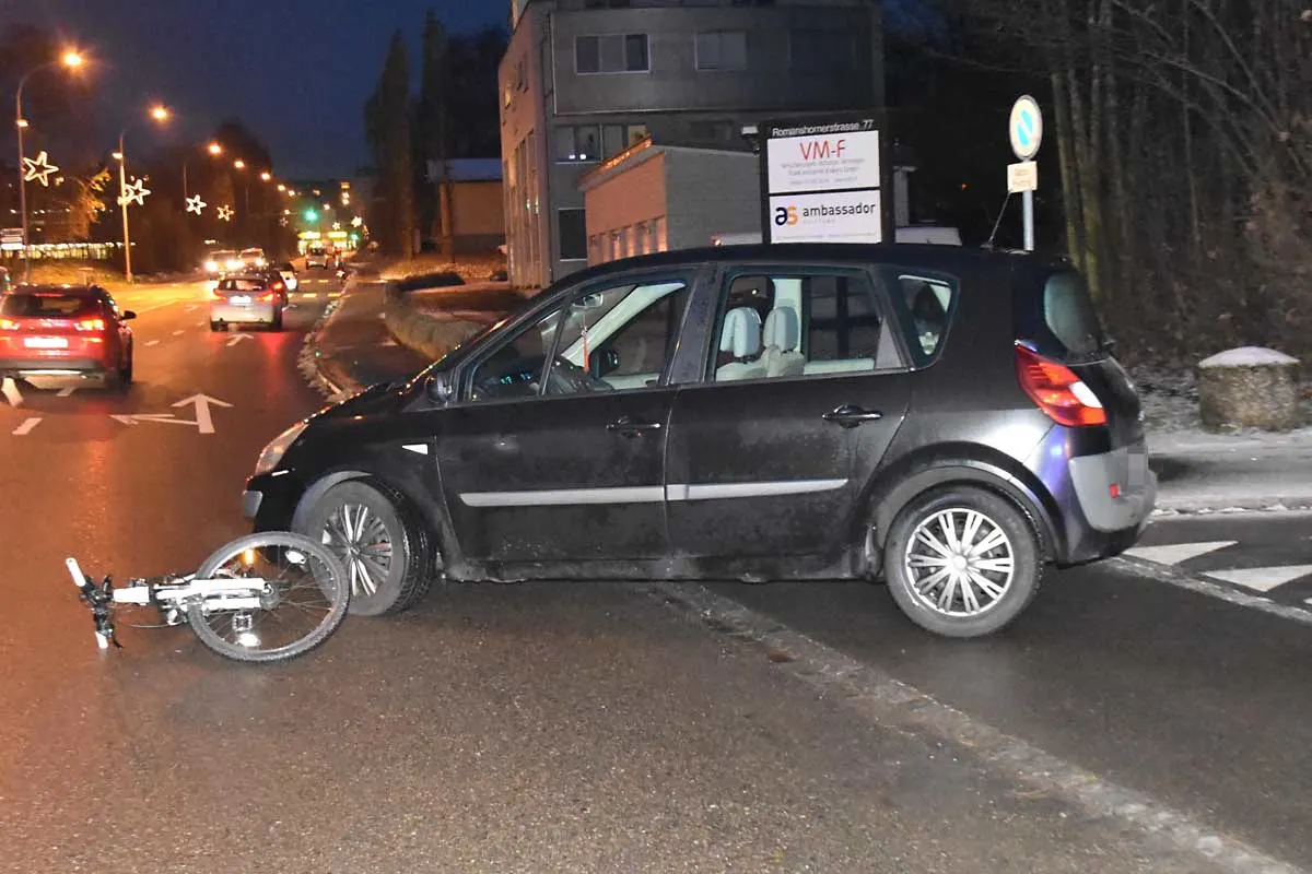 Wittenbach SG - Mädchen auf Velo von Auto erfasst und verletzt!