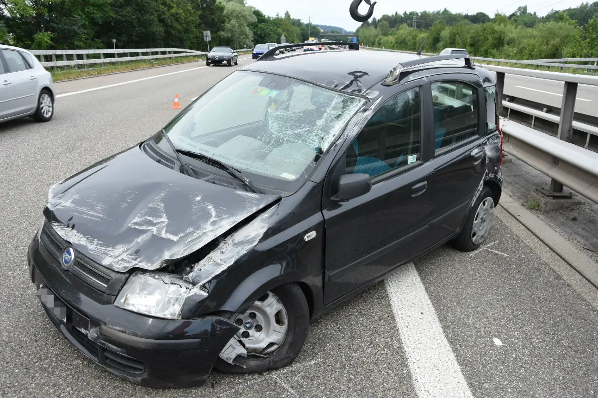 Wil SG - Fiat Panda überschlägt sich