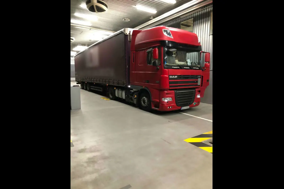 St-Maurice VS - Manipuliertes Abgasentgiftungssystem an Lastwagen festgestellt