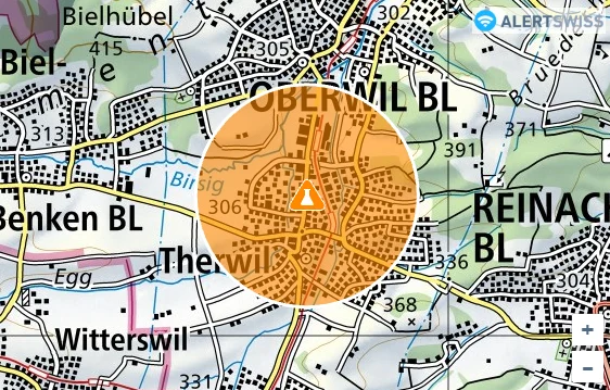 Eine Karte zeigt den Bereich um Oberwil BL, der hervorgehoben ist. Die Karte zeigt umliegende Gemeinden und Straßen.