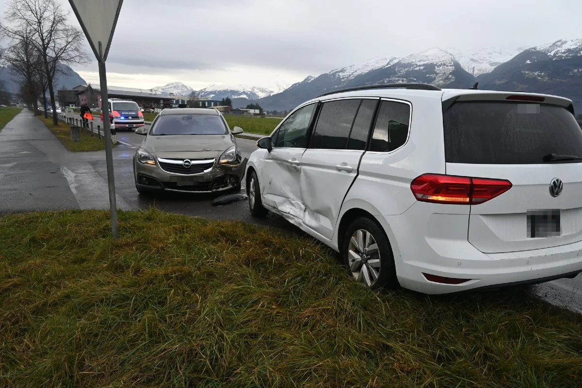 Schaan FL - Kollision auf der Benderer Strasse
