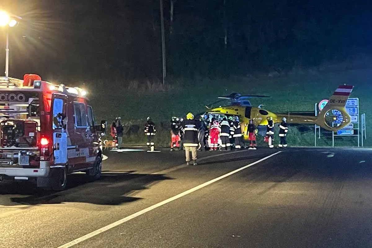 Ruden - Stark alkoholisierter Lenker baut schweren Unfall 