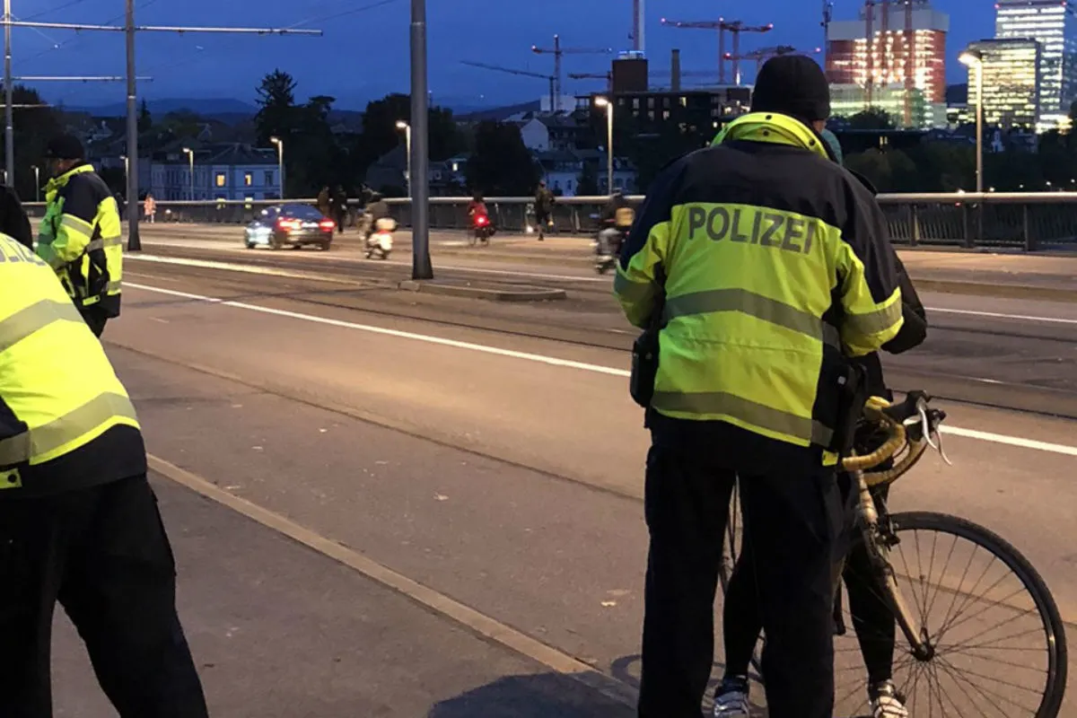 Basel BS - 161 Velofahrerinnen und Velofahrer auf Beleuchtung sensibilisiert