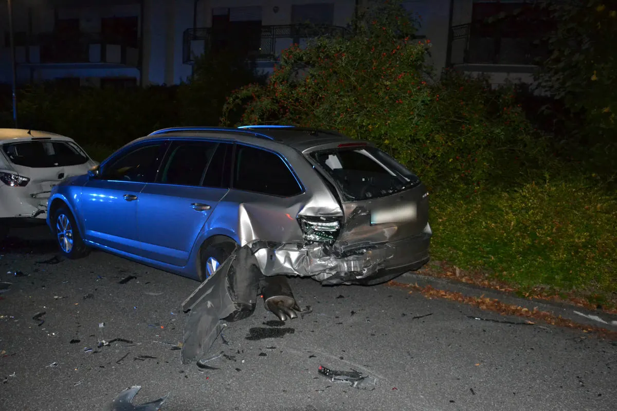 Herford – Verletzte Frau bei Auffahrunfall – Drei Autos ineinander geschoben