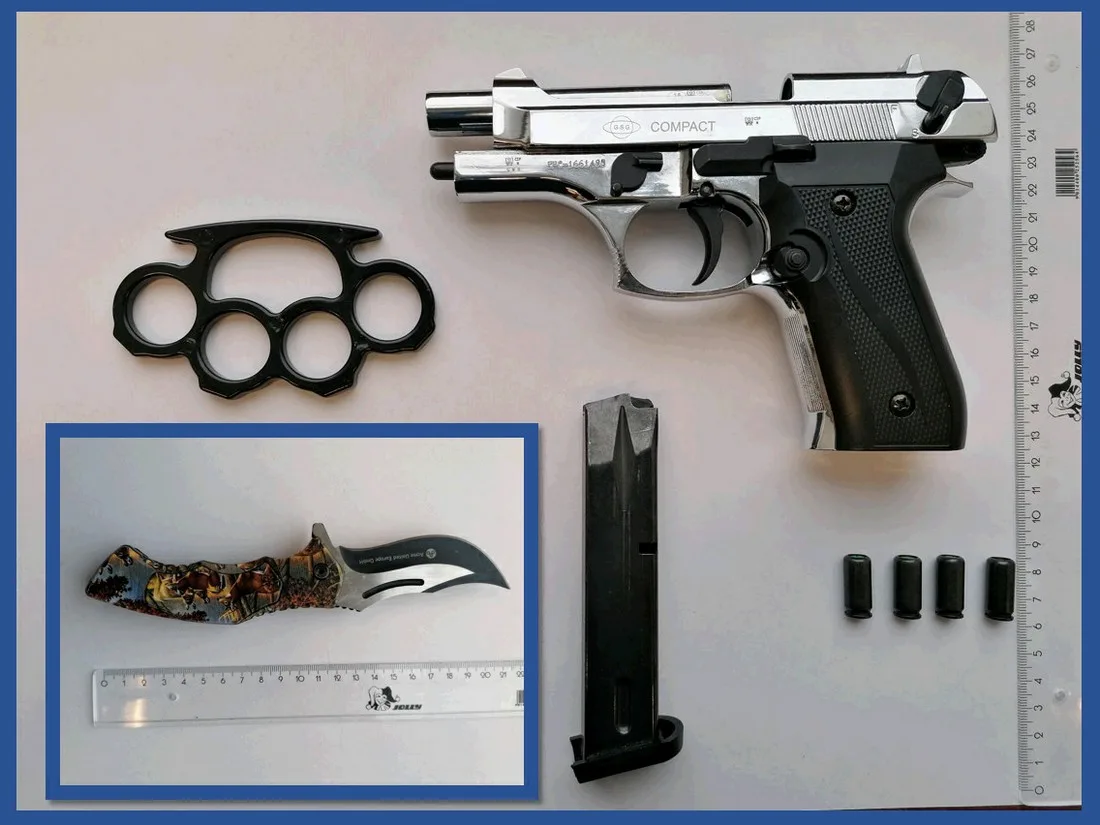Füssen - Ohne Reiserecht, dafür mit Waffen bei der Grenzkontrolle