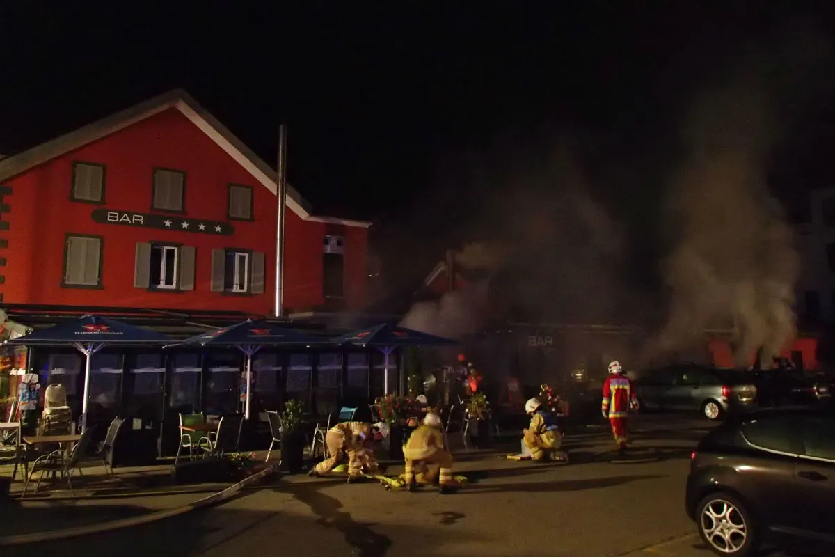 Kleindöttingen AG - Feuerwehreinsatz nach Brandausbruch