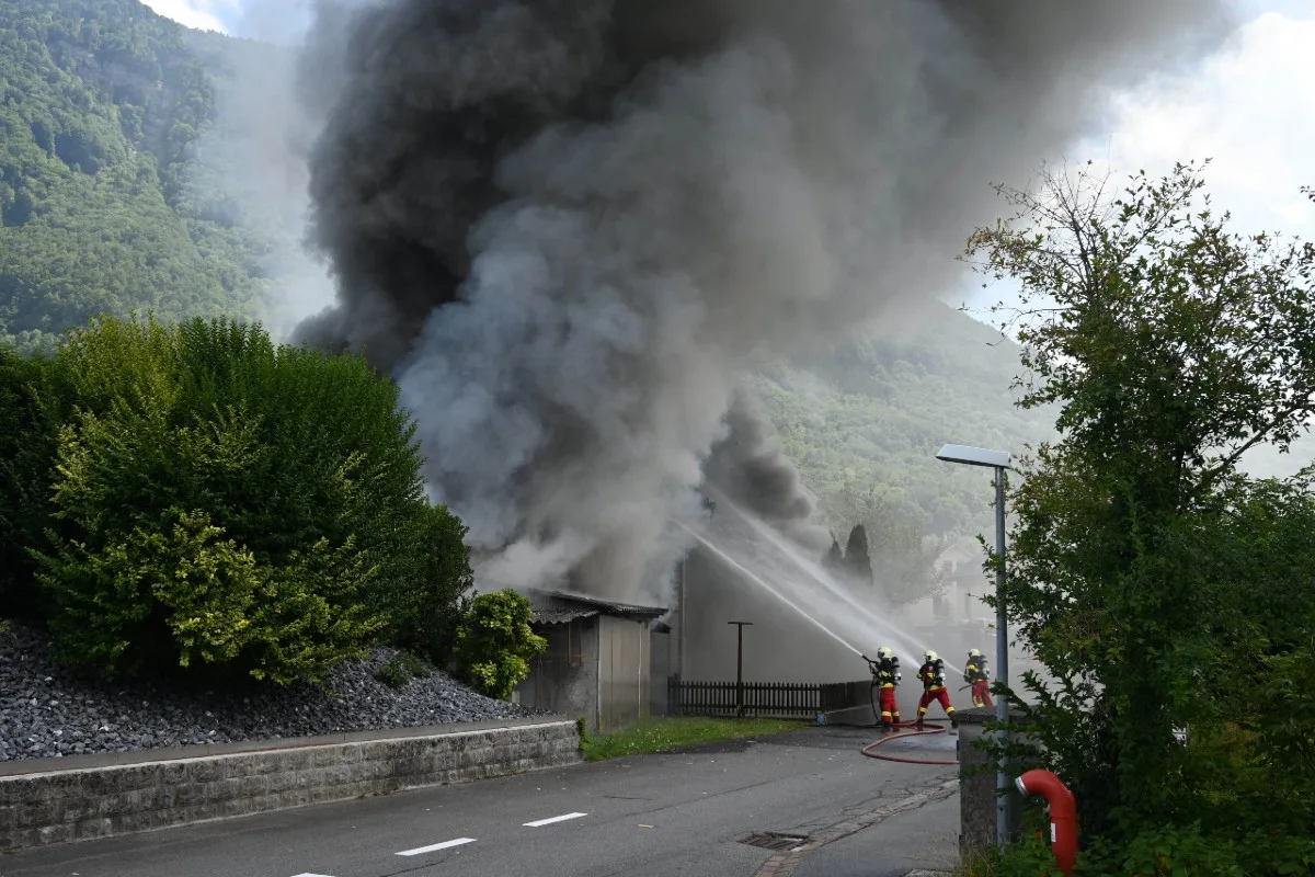  Schänis SG - Haus von Flammen zerstört