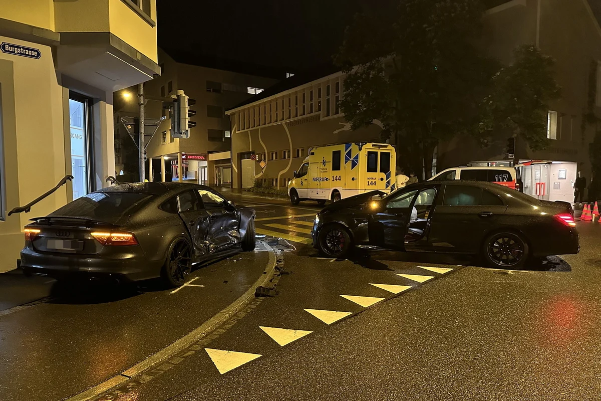 Heftige Kollision in St.Gallen - Mehrere Personen verletzt