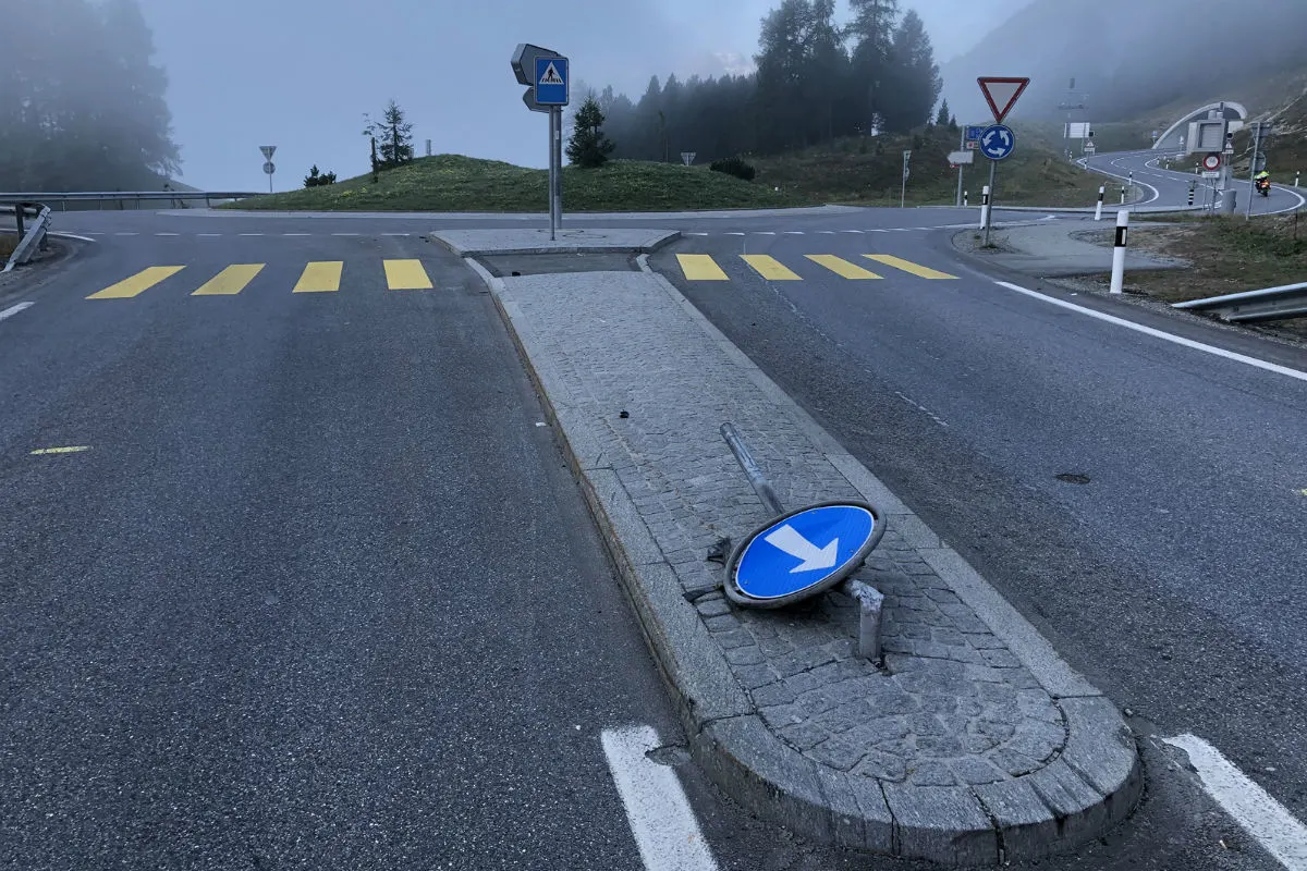 Silvaplana GR - Nach Unfall weitergefahren - Zeugenaufruf