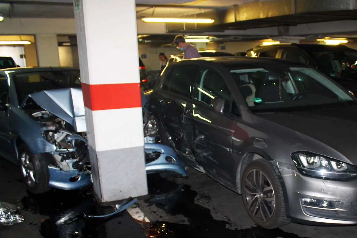 Hennef - Senior bei Verkehrsunfall in Tiefgarage schwer verletzt