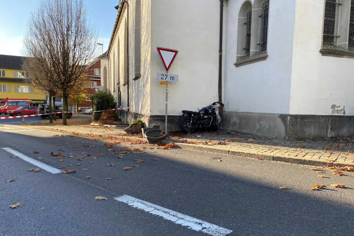 Drama in Oberägeri ZG – Motorradfahrer tödlich verunglückt