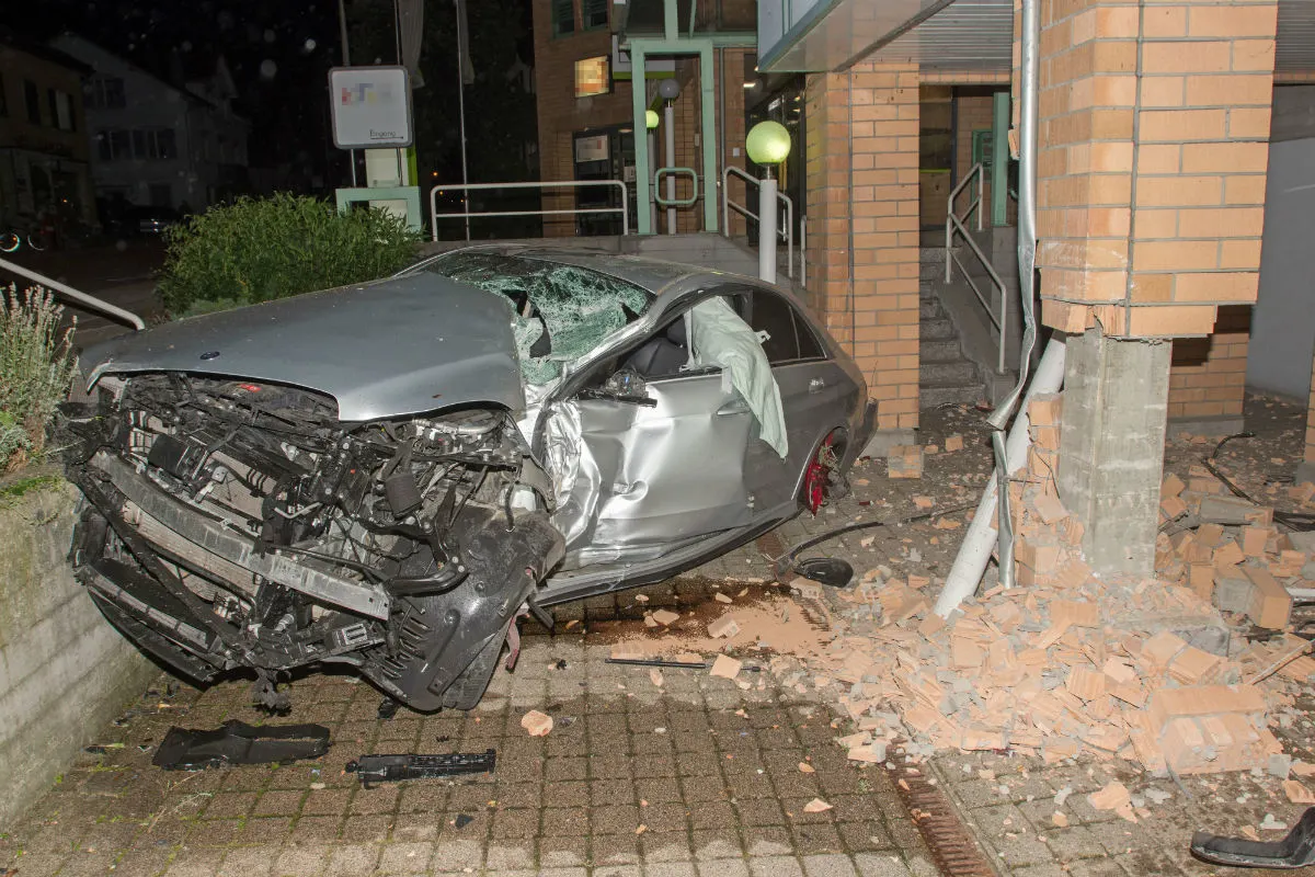 Rickenbach bei Wil TG - Kontrolle über das Auto verloren - Zeugenaufruf