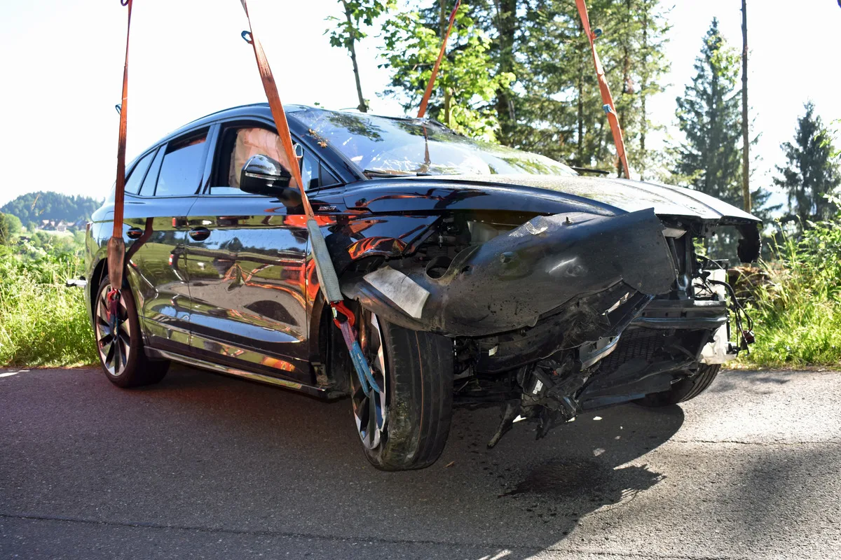 Unfall in Menznau LU – 53-Jähriger alkoholisiert am Steuer