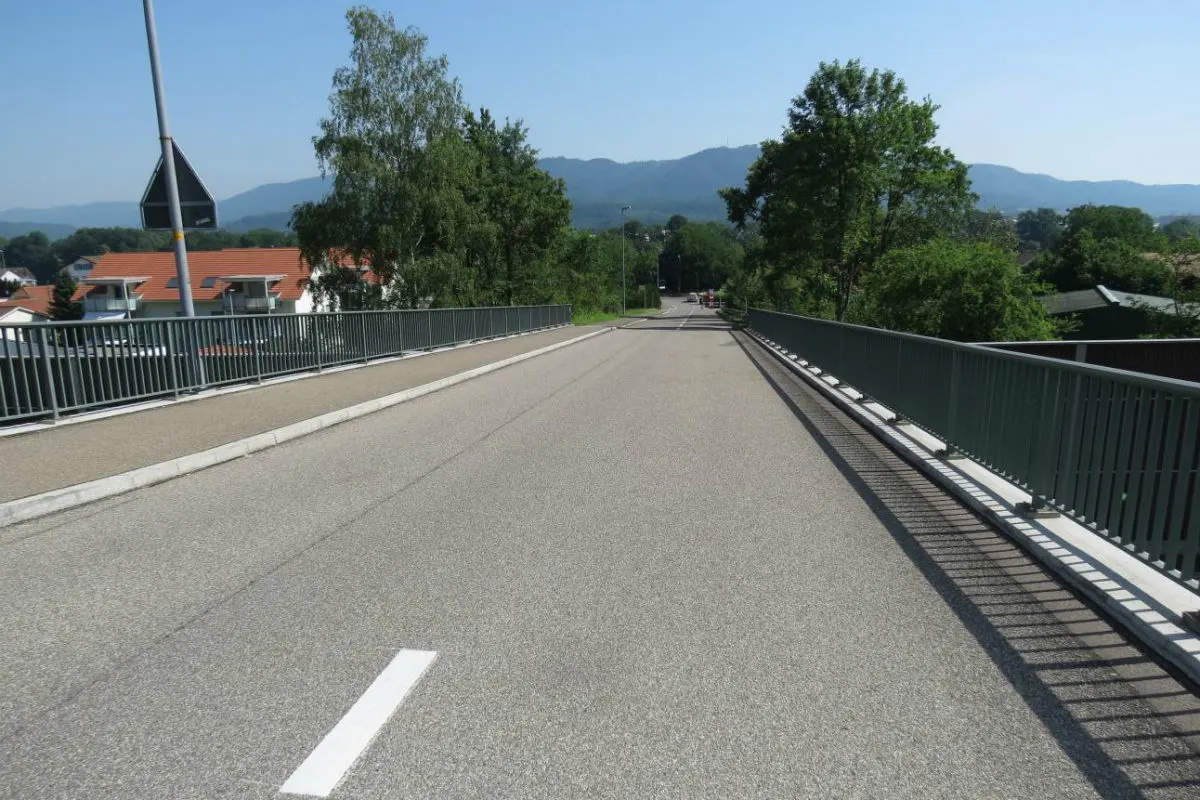 Mumpf AG -  66-Jährige schwer verunfallt