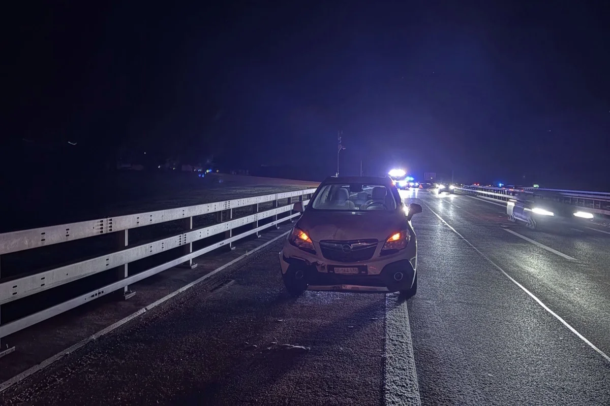 Unfall in Gossau SG – Lenker prallt auf A1 ins Stauende