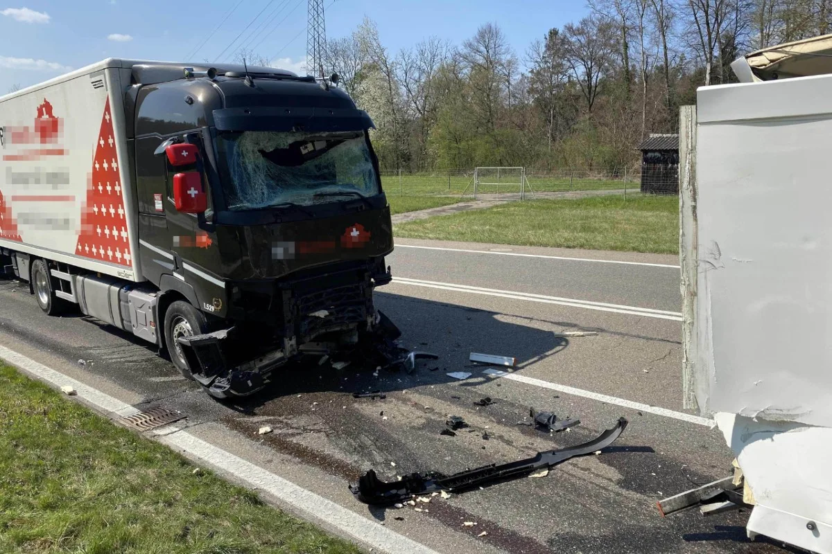 Würenlos AG - Heftige Auffahrkollision!