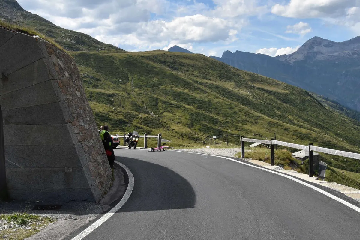 Splügen GR – Fahrradfahrer bei Selbstunfall verletzt