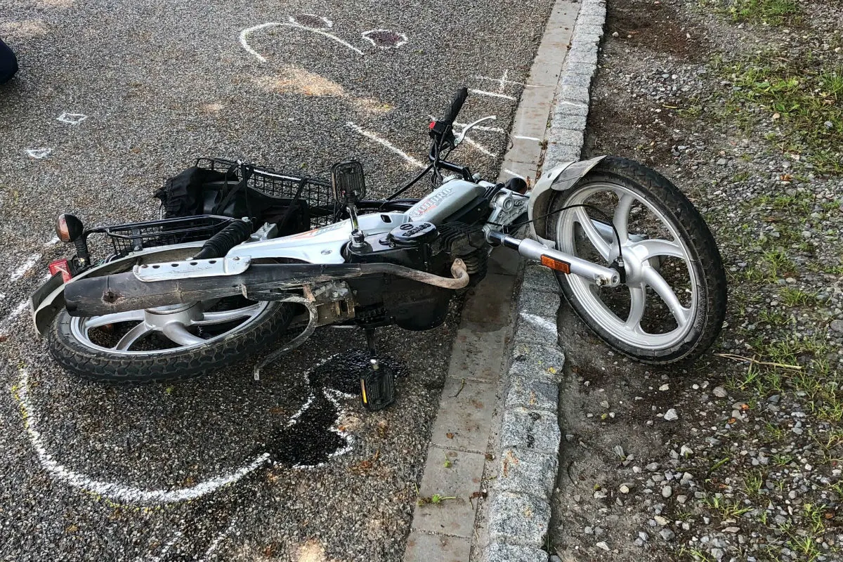 Kölliken AG - Crash zwischen Auto und Mofa - Zeugenaufruf
