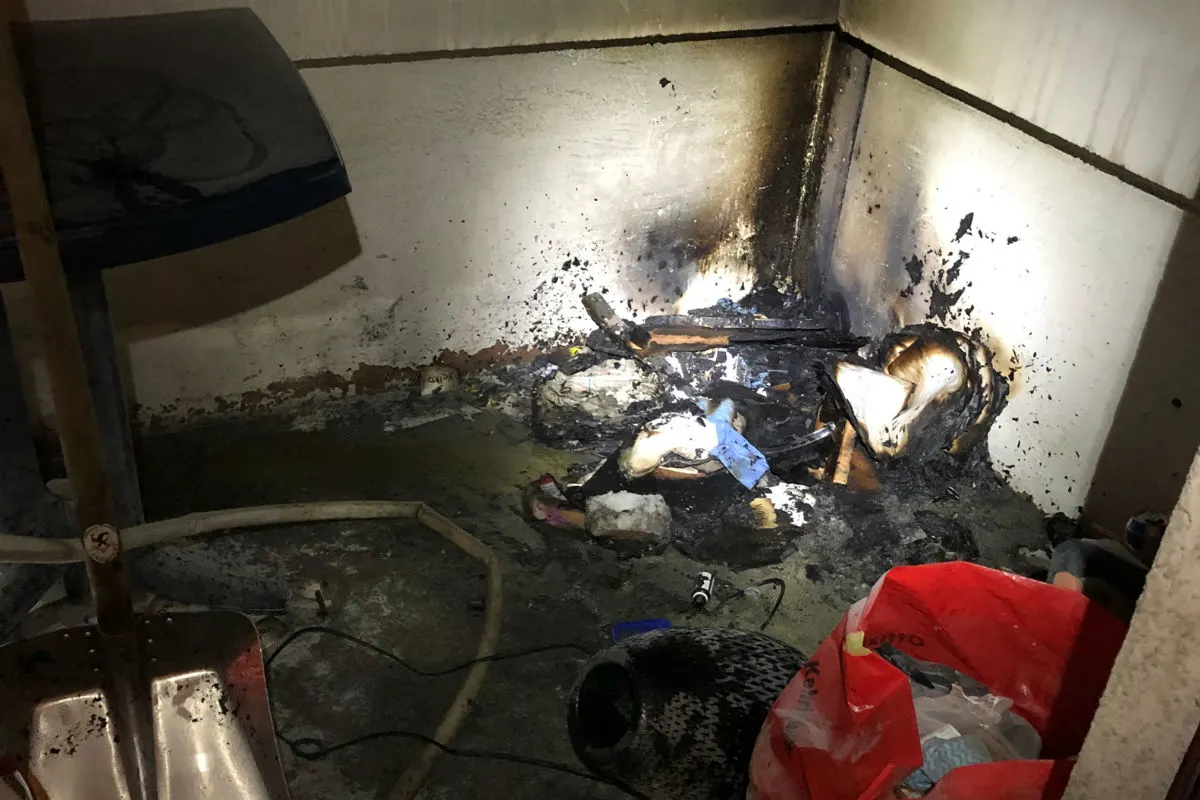 Landquart GR -  Zwecks Entsorgung auf Balkon Feuer entfacht