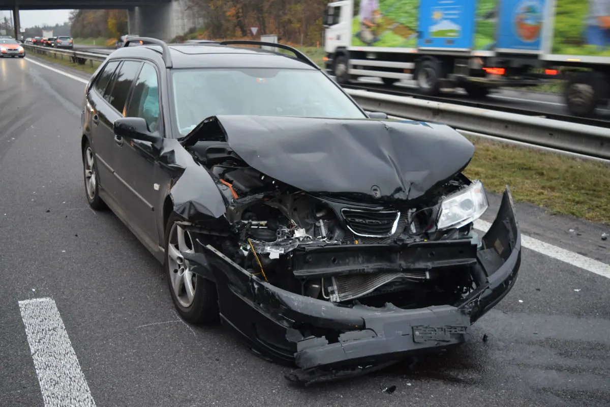 A2/Neuenkirch LU - Zwei Verletzte bei Auffahrkollision 